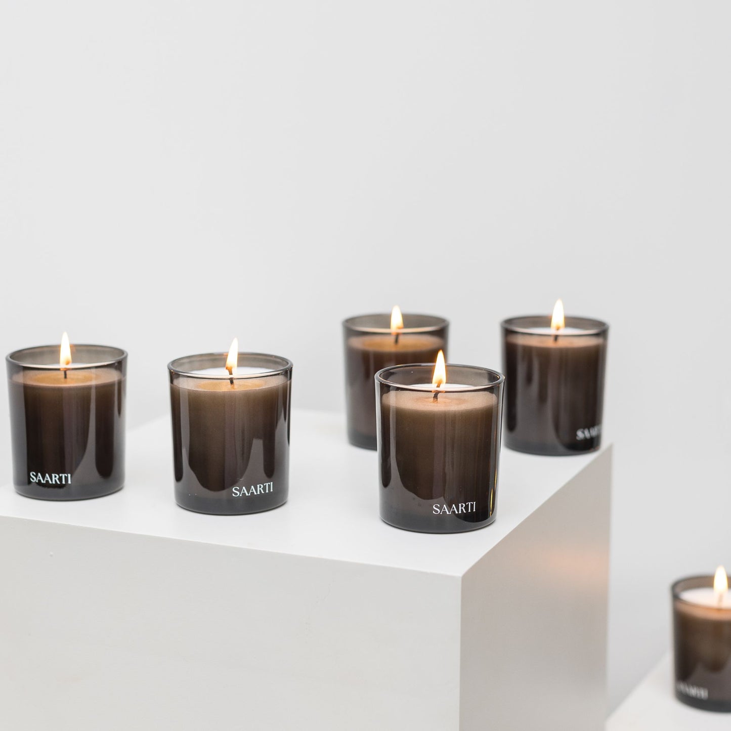 Phnom Penh Candle – Leather & Cedarwood | Triple-Scented, 100% Natural Wax, 320g